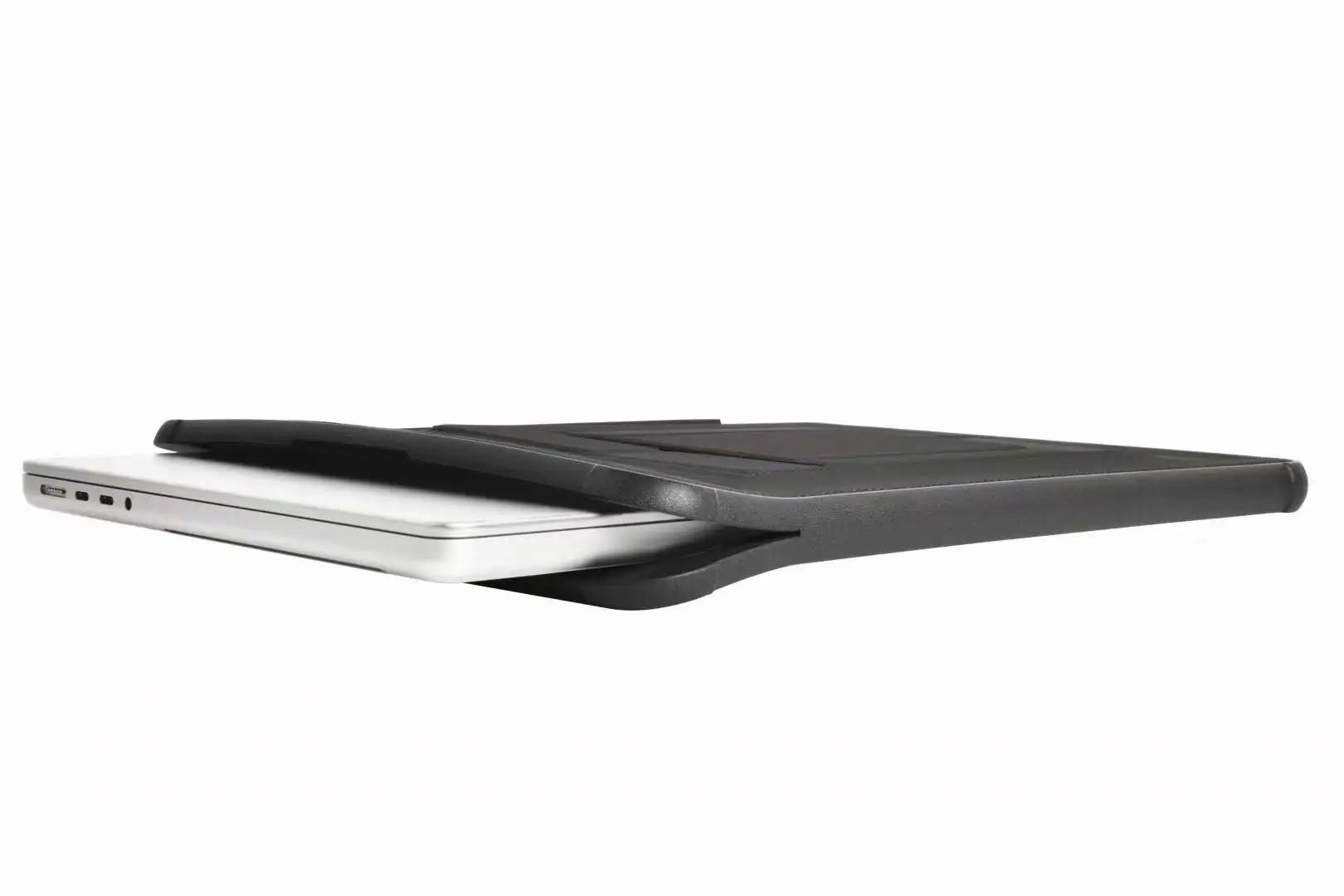 Противоударный чехол-папка с подставкой WIWU Defender Stand Case for MacBook Air 13.6 (2022) M2