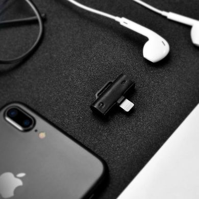Адаптер iCarer Dual 2 in 1 Lightning Splitter Adapter for Headphone & Charging (Double Lightning) - Black, цена | Фото