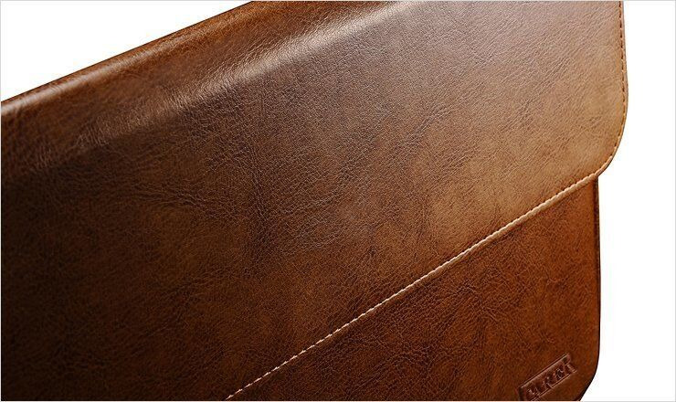Кожаный чехол iCarer Genuine Leather Sleeve for MacBook Air / Pro 13 - Brown (RMA131-BN)