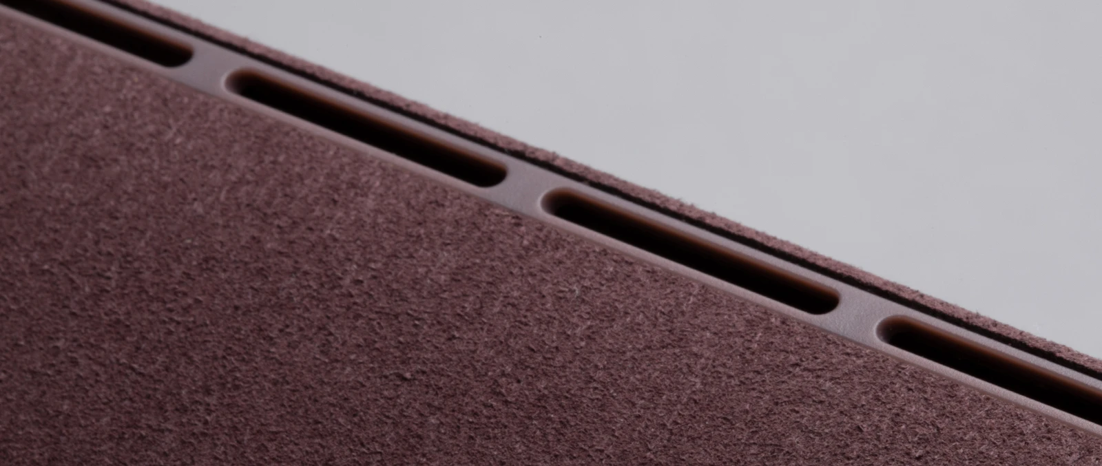Тканевая накладка Incase Textured Hardshell in NanoSuede
